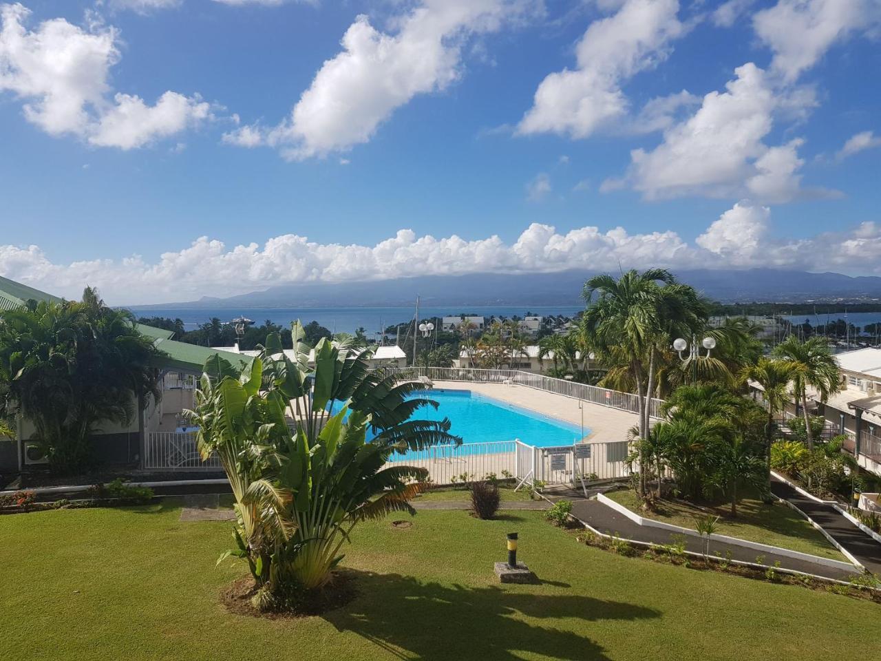 Superbe Studio En Duplex, Vue Sur Mer Et Piscine Le Gosier  Kültér fotó